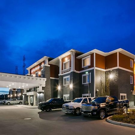 Best Western Plus Chestermere Hotel Екстериор снимка
